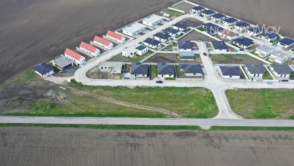 STAVEBNÉ POZEMKY s výmerou 3627 m² - Topoľnica, časť Paľovce, GALANTA