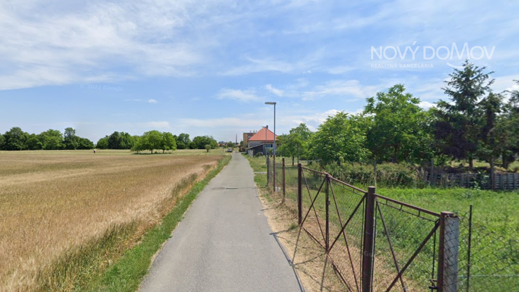 P R E D A J - RD na pozemku s výmerou 3086m²