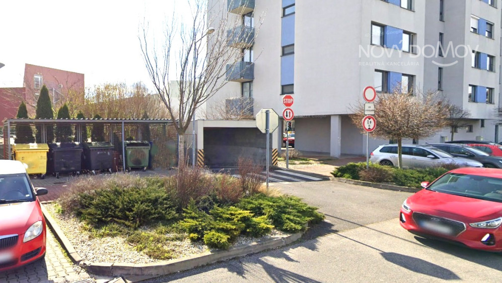 P R E D AJ - podzemné parkovacie státie