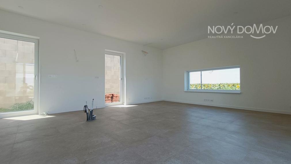 P R E D A J - 227000€