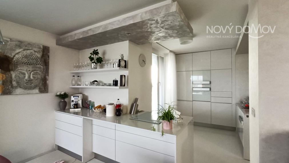 P R E D A J - 299000€