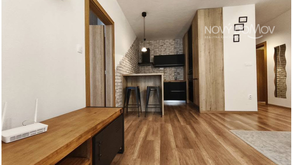 P R E N Á J O M - voľný ihneď