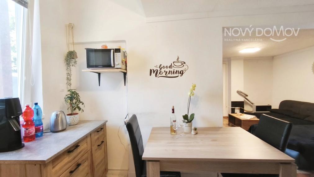 PREDAJ - obec Váhovce, RD bez pozemku