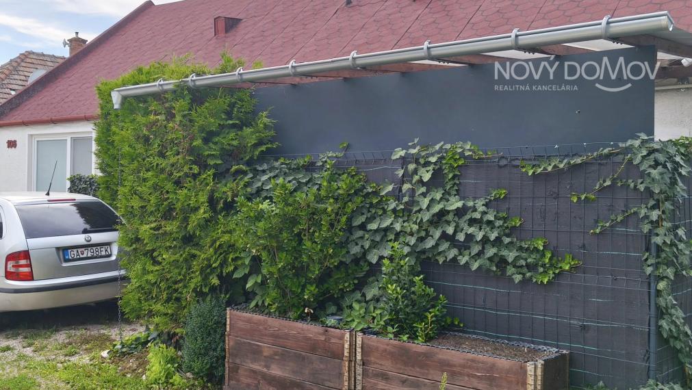 PREDAJ - obec Váhovce, RD bez pozemku