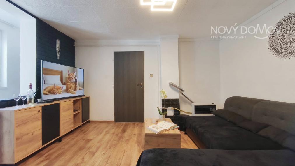 PREDAJ - obec Váhovce, RD bez pozemku