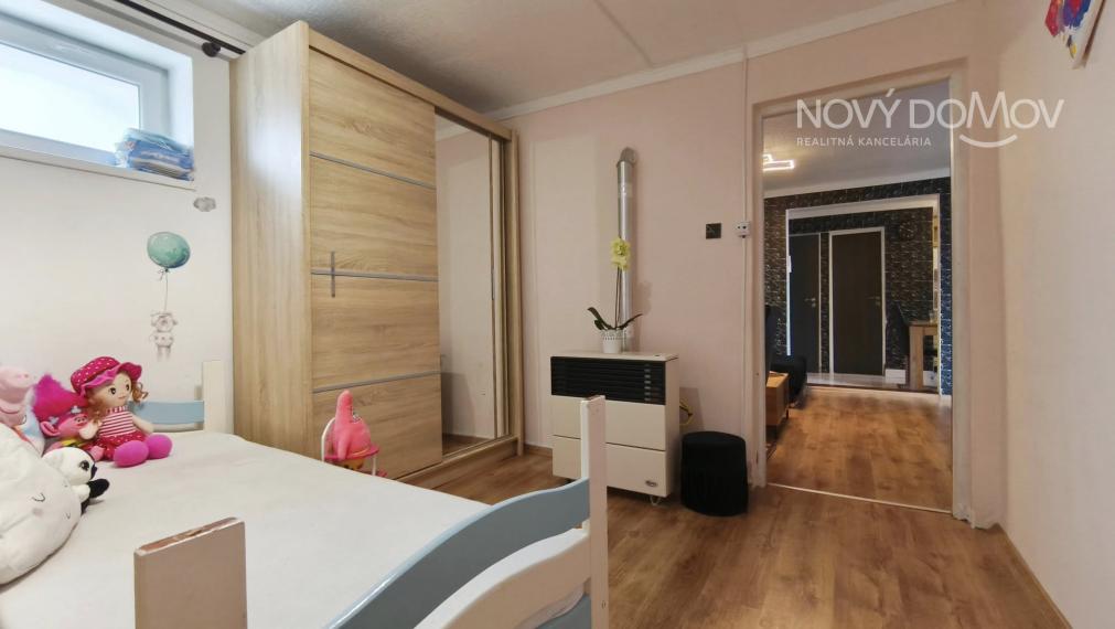 PREDAJ - obec Váhovce, RD bez pozemku