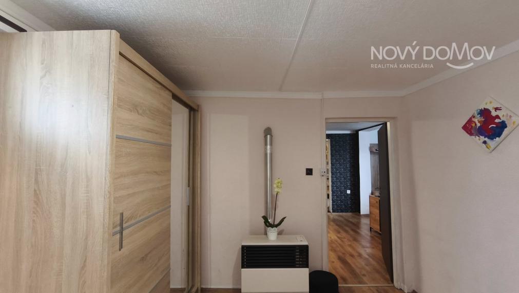 PREDAJ - obec Váhovce, RD bez pozemku