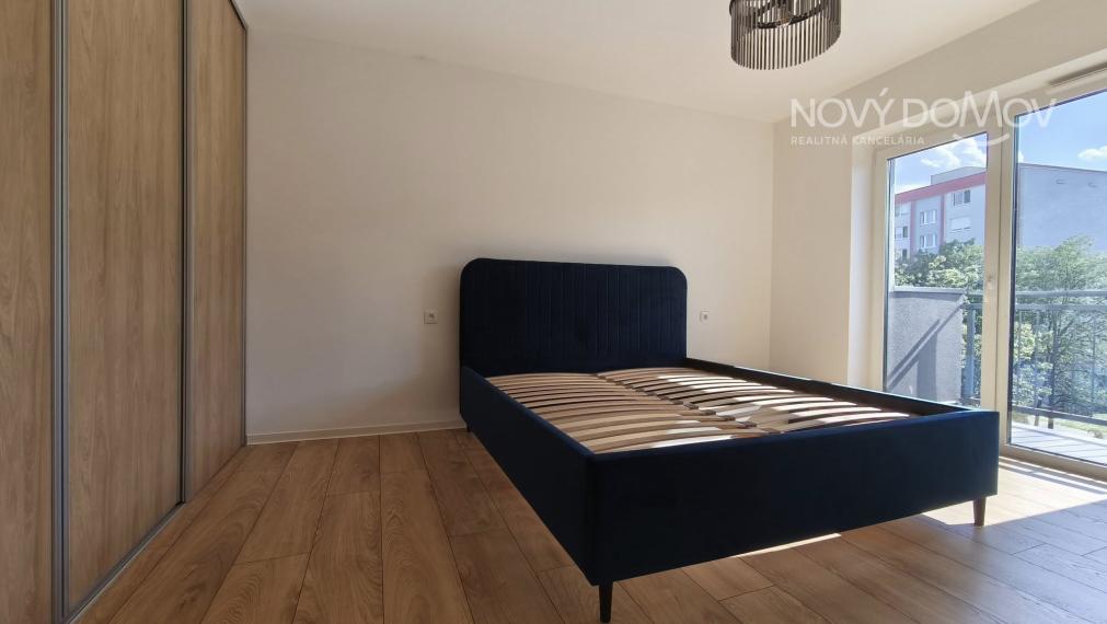 P R E D A J - cena na vyžiadanie