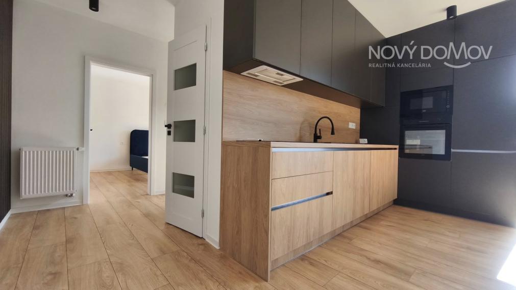 P R E D A J - cena na vyžiadanie