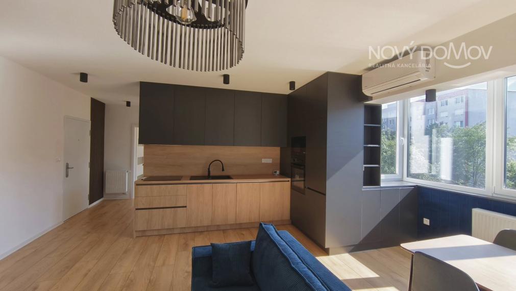 P R E D A J - cena na vyžiadanie