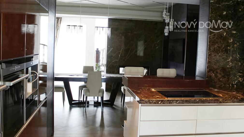 P R E D A J - cena na vyžiadanie