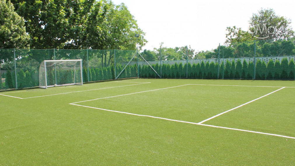 P R E D A J - cena na vyžiadanie