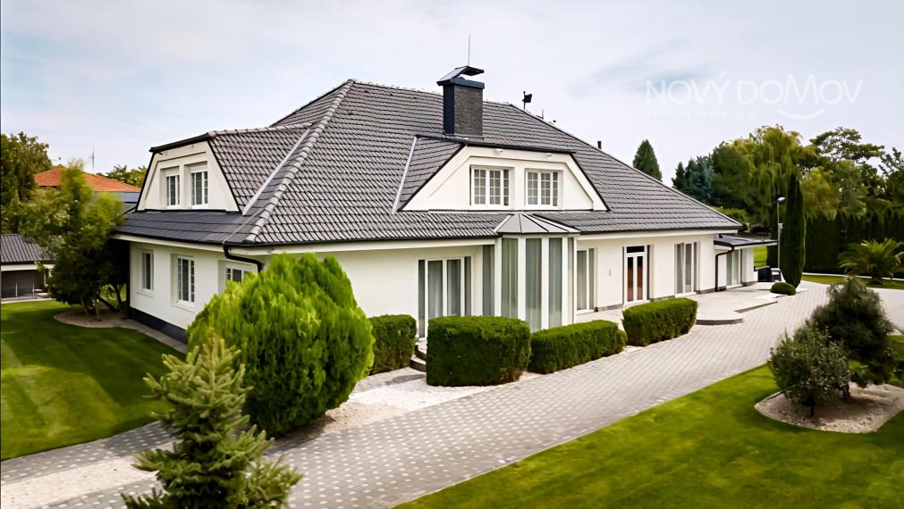 P R E D A J - cena na vyžiadanie