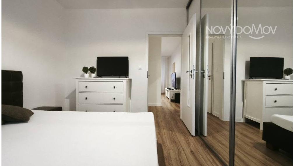 P R E N Á J O M - dieťa vítané, zariadený 3 izby + kuchyňa a loggia