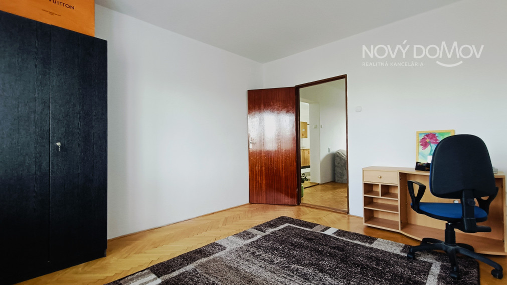 P R E N Á J O M  - voľný od januára 2026 - byt, garáž, záhrada