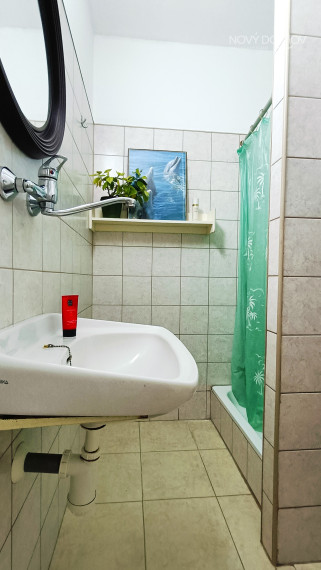 P R E N Á J O M  - voľný od januára 2026 - byt, garáž, záhrada