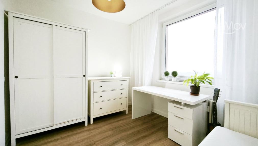 P R E N Á J O M - dieťa vítané, zariadený 3 izby + kuchyňa a loggia