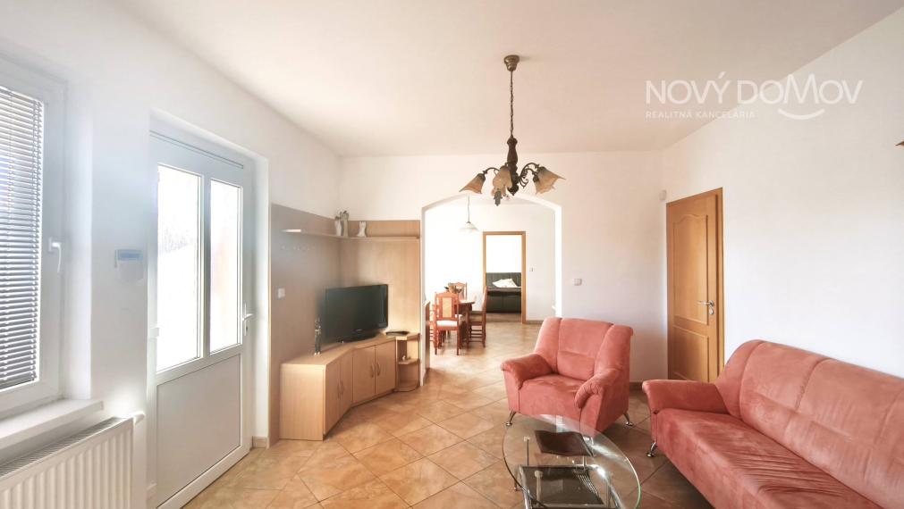 P R E D A J - rodinný dom, obec Gáň, pozemok 1079  m²