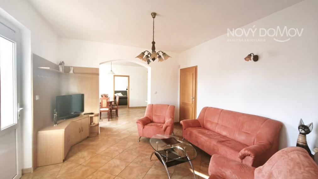 P R E D A J - rodinný dom, obec Gáň, pozemok 1079  m²