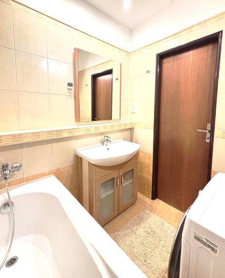 3-IZBOVÝ BYT S LOGGIOU | 89 m² | VÝŤAH |