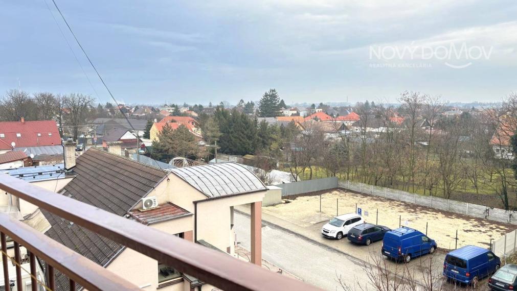 3-IZBOVÝ BYT S LOGGIOU | 89 m² | VÝŤAH |