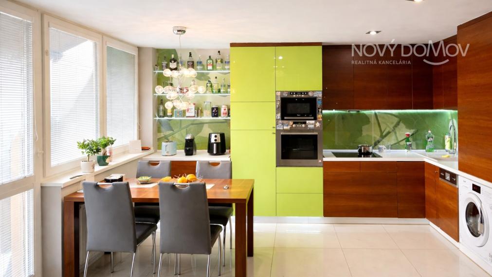 Štýlový 3-izbový byt v centre Serede | Balkón | 74 m² | Investičná príležitosť