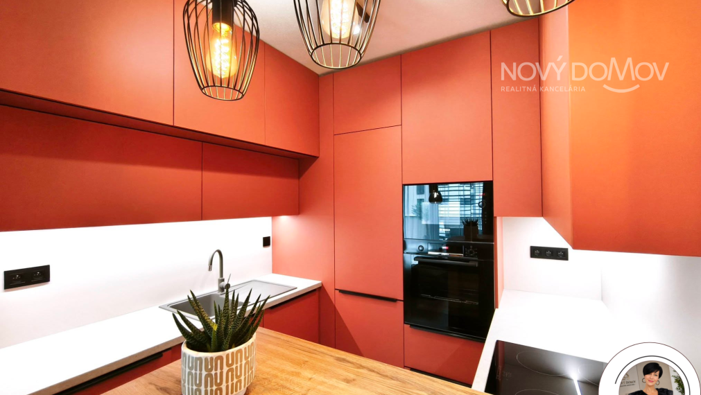 TOP  P R E N Á J O M : Terasa, garáž a luxus v jednom!