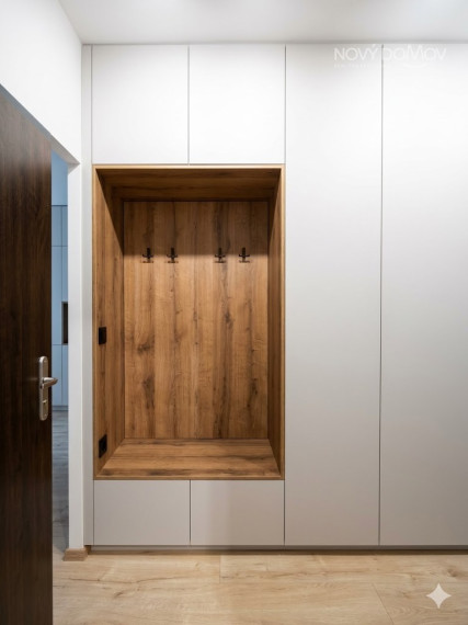 TOP  P R E N Á J O M : Terasa, garáž a luxus v jednom!