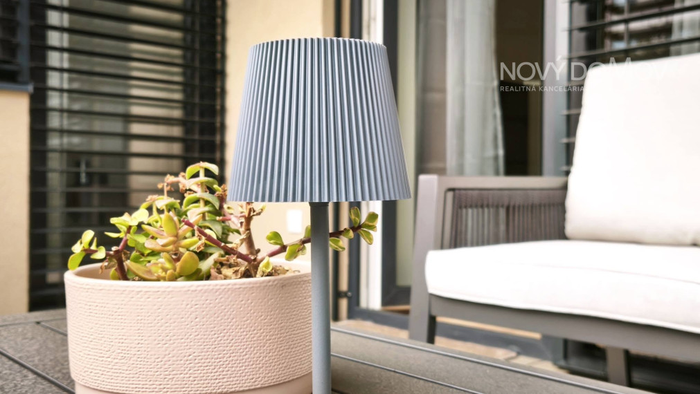 TOP  P R E N Á J O M : Terasa, garáž a luxus v jednom!