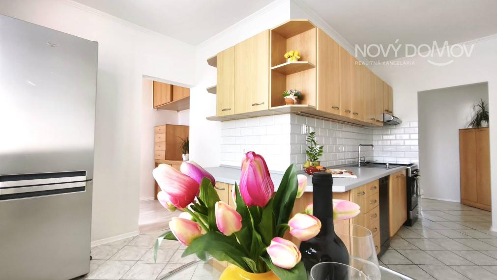 Pohoda a kľud: Váš nový 3-izbový domov priamo pri parku