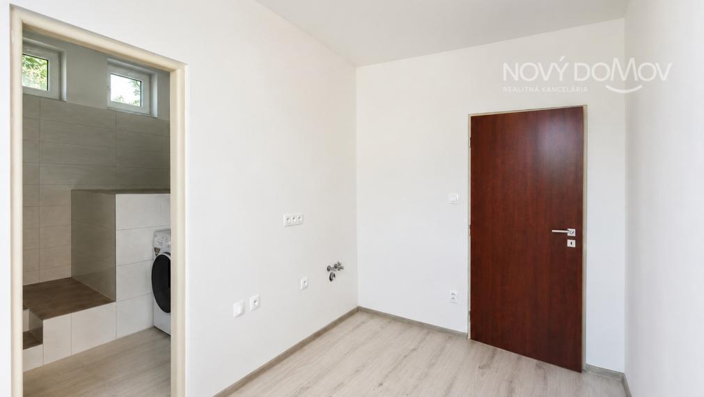 2-izbový byt | Samostatný vstup, 2 sklady, Tomášikovo