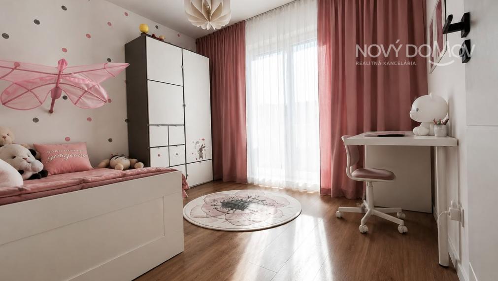 PREDAJ - 4-izbový rodinný dom |  pozemok 333 m²  | 221 000 €