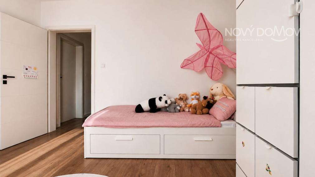 PREDAJ - 4-izbový rodinný dom |  pozemok 333 m²  | 221 000 €