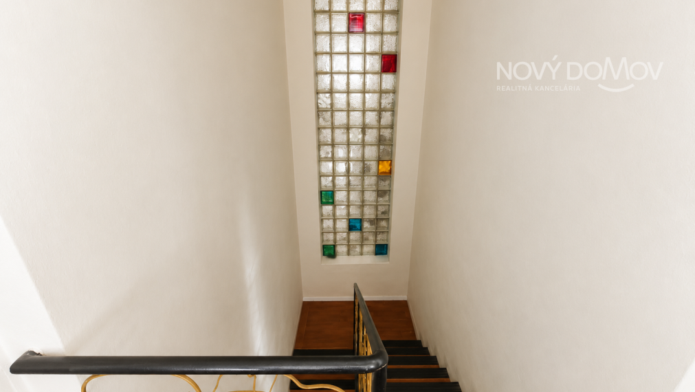 ŠÚROVCE – 5-izbový rodinný dom, pozemok 834 m²