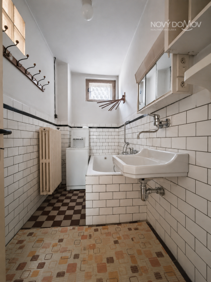 ŠÚROVCE – 5-izbový rodinný dom, pozemok 834 m²