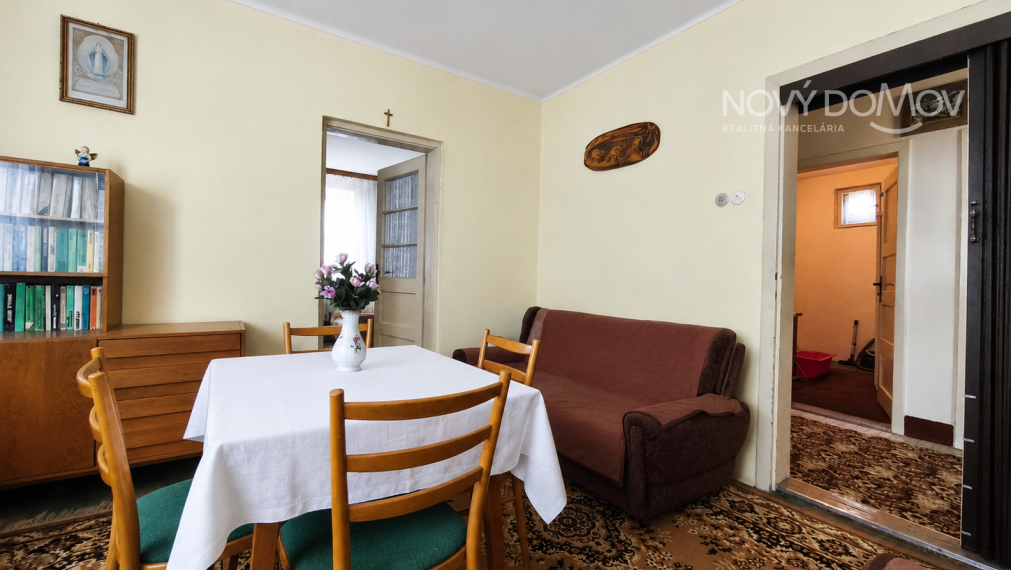 ŠÚROVCE – 5-izbový rodinný dom, pozemok 834 m²