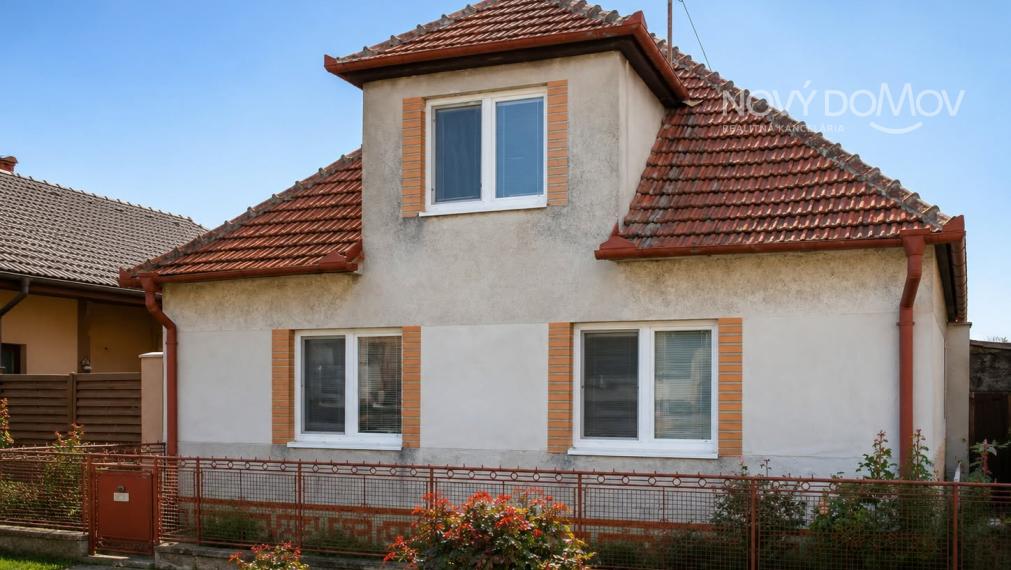 ŠÚROVCE – 5-izbový rodinný dom, pozemok 834 m²