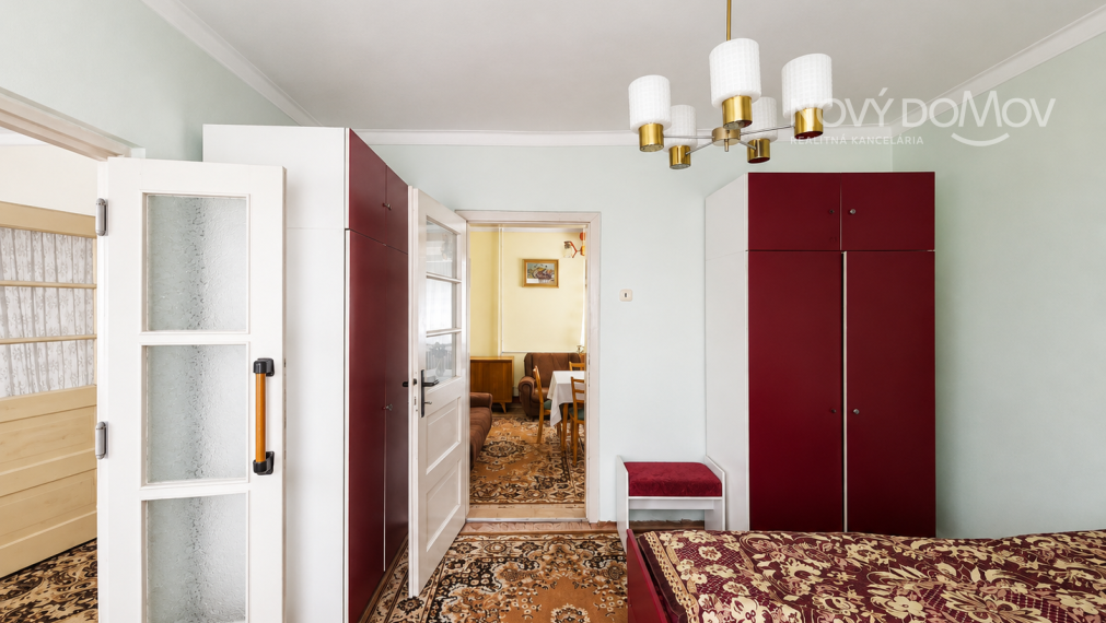 ŠÚROVCE – 5-izbový rodinný dom, pozemok 834 m²