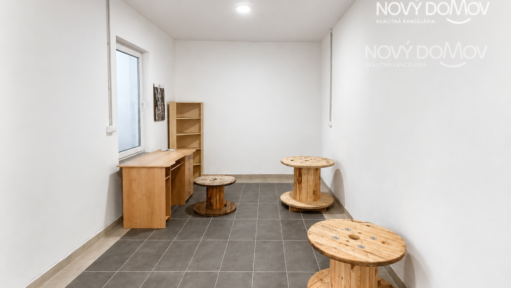 HLOHOVEC – prenájom haly/skladu 600 m², Mierová ulica