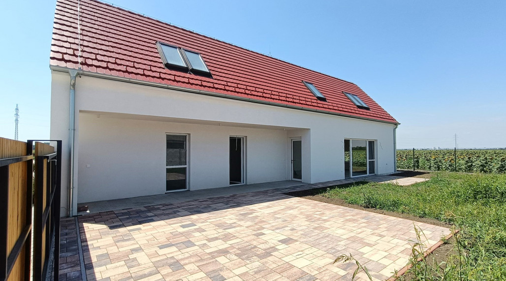 P R E D A J - 227000€