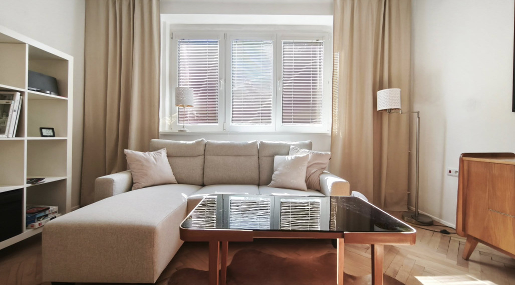 P R E N Á J O M - zariadený byt + parkovacie státie