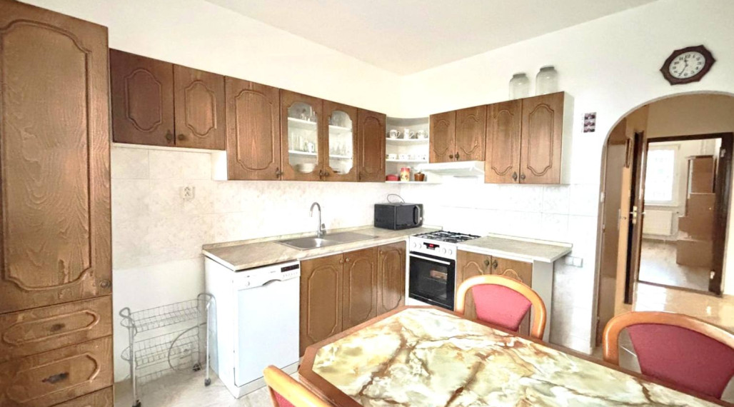 3-IZBOVÝ BYT S LOGGIOU | 89 m² | VÝŤAH |