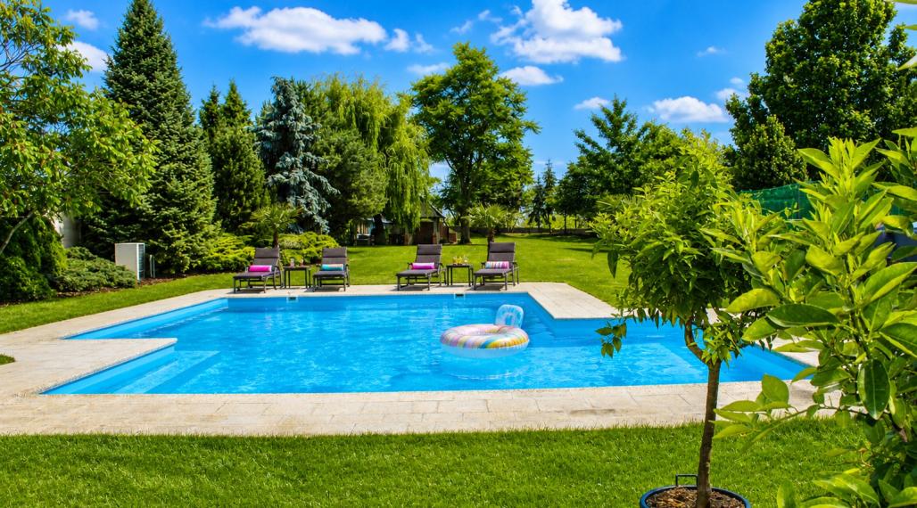 NA PREDAJ | Súkromná rezidencia s vlastným parkom a wellness