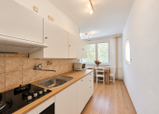 PRENÁJOM - zariadený 3 izbový byt v centre mesta - fotografia 3