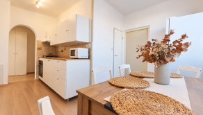 PRENÁJOM - zariadený 3 izbový byt v centre mesta - fotografia 1
