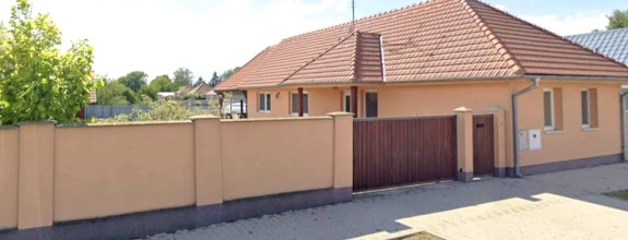 P R E D A J - rodinný dom, obec Gáň, pozemok 1079  m²