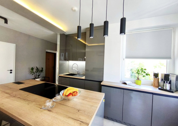 P R E D A J - nadštandardne zariadený a vybavený byt v centre mesta Galanta