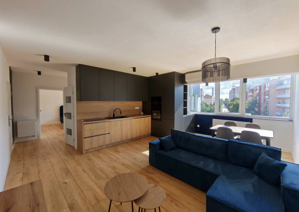 P R E D A J - cena na vyžiadanie