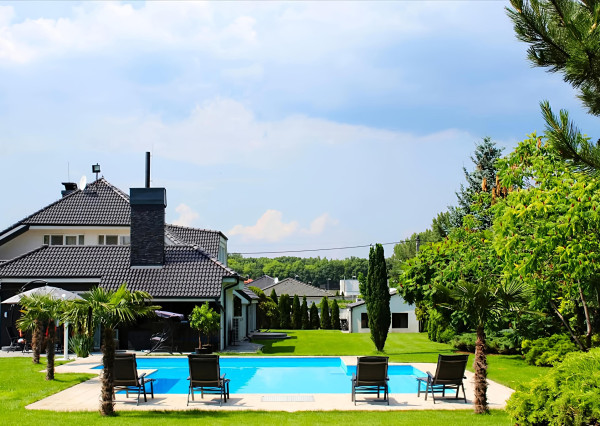 P R E D A J - cena na vyžiadanie