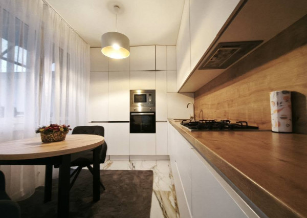 P R E N Á J O M - dieťa vítané, zariadený 3 izby + kuchyňa a loggia